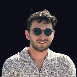 Laur - Selly Media Team